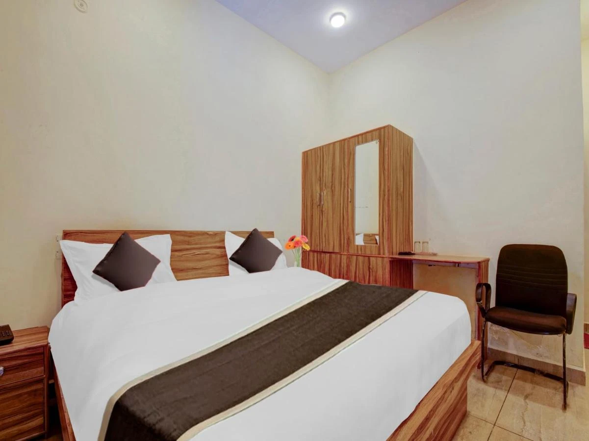 Hotel Kailasha Uttarkashi Uttarkashi [Full View Of The Comfortable Double Bed In The Room]