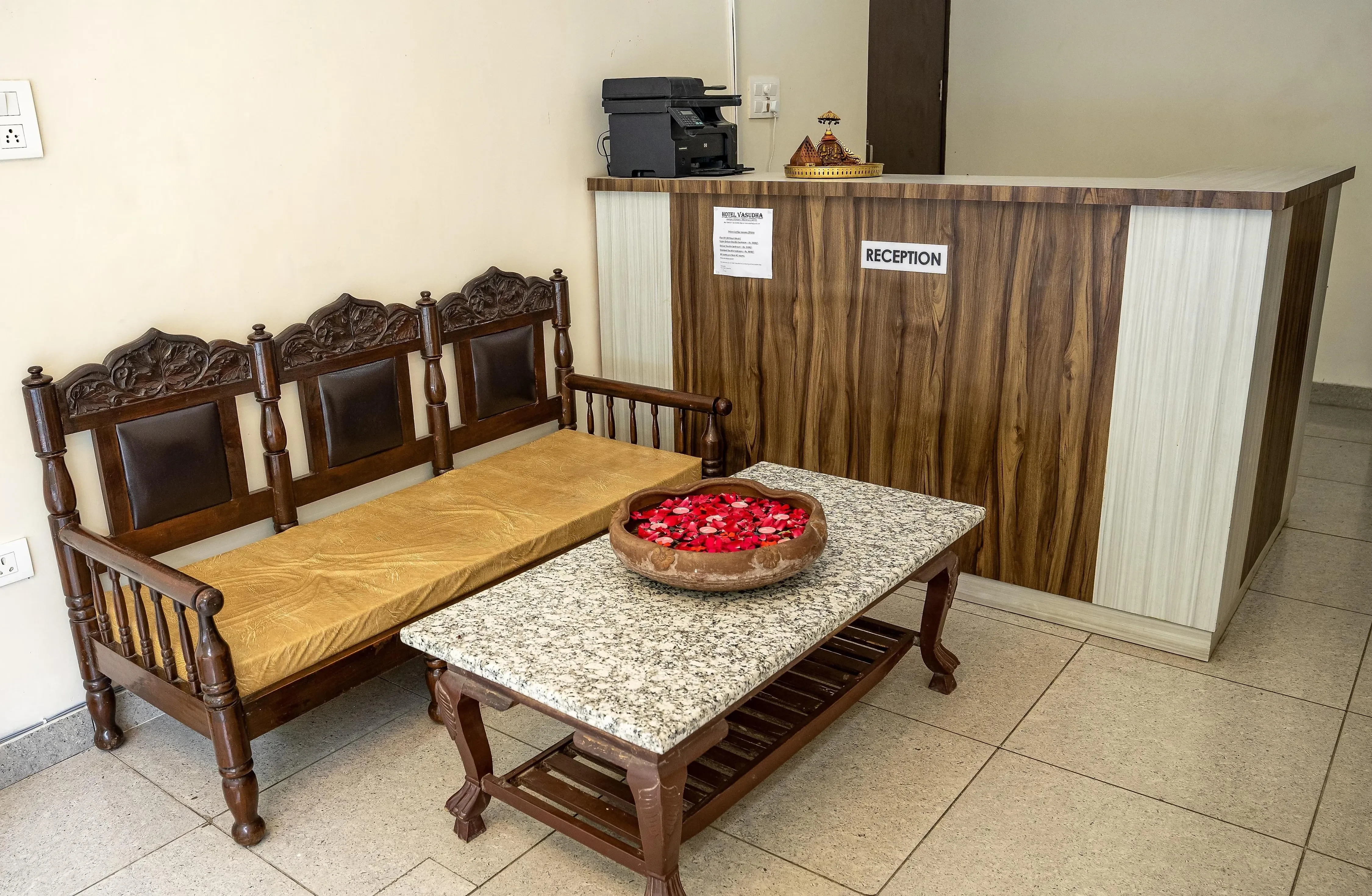 Hotel Vasudha Uttarkashi [Reception]