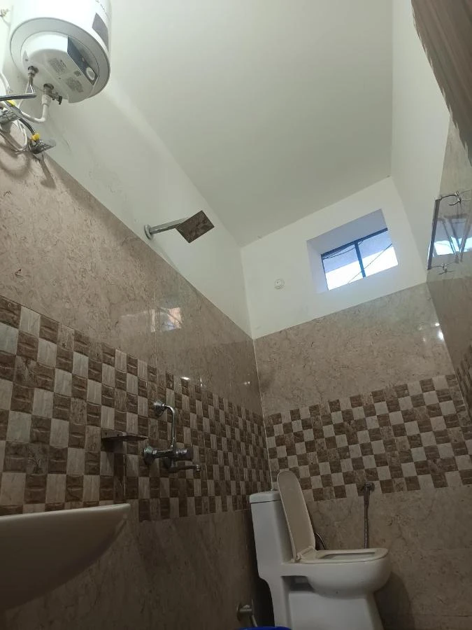Hotel Lake View Paradise Uttarkashi [Attached Modern Bathroom With Toilem]